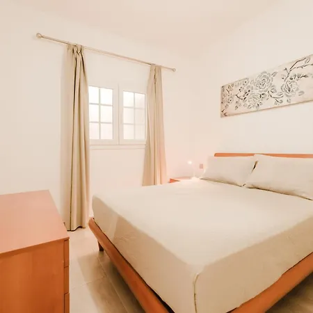 Old Town Reina Sofia 3 * פוארטו דל כרמן